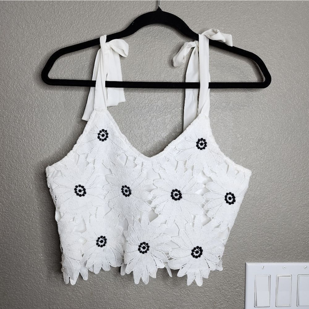 Mi Ami white Floral lace embroidered top